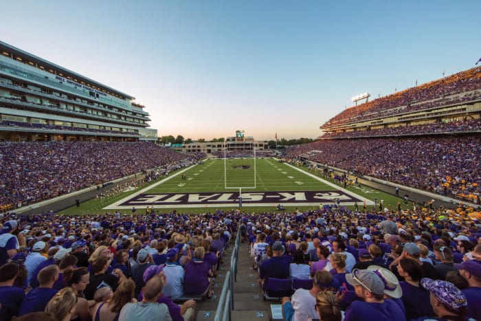 Photo courtesy of Kansas State Athletics Twitter.